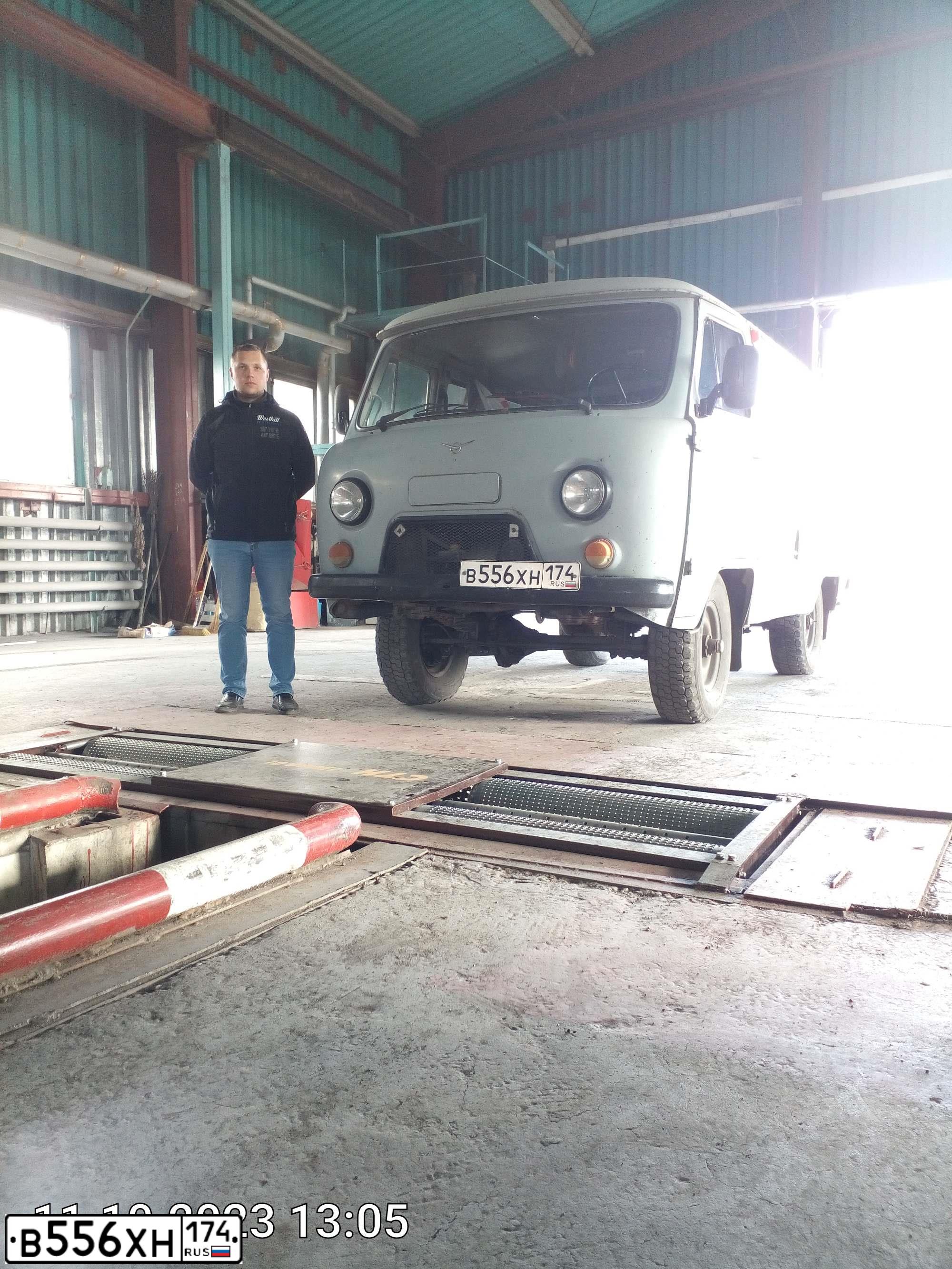 Фото автомобиля UAZ 3909, 2001 — госномер А898АА159. Цвет: БЕЛАЯ НОЧЬ