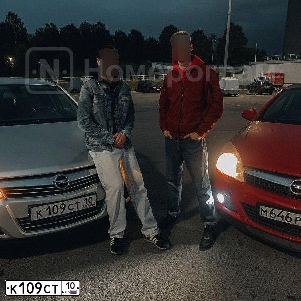 Фото автомобиля OPEL ASTRA, 2010 — госномер К109СТ10. Цвет: СЕРЕБРИСТЫЙ