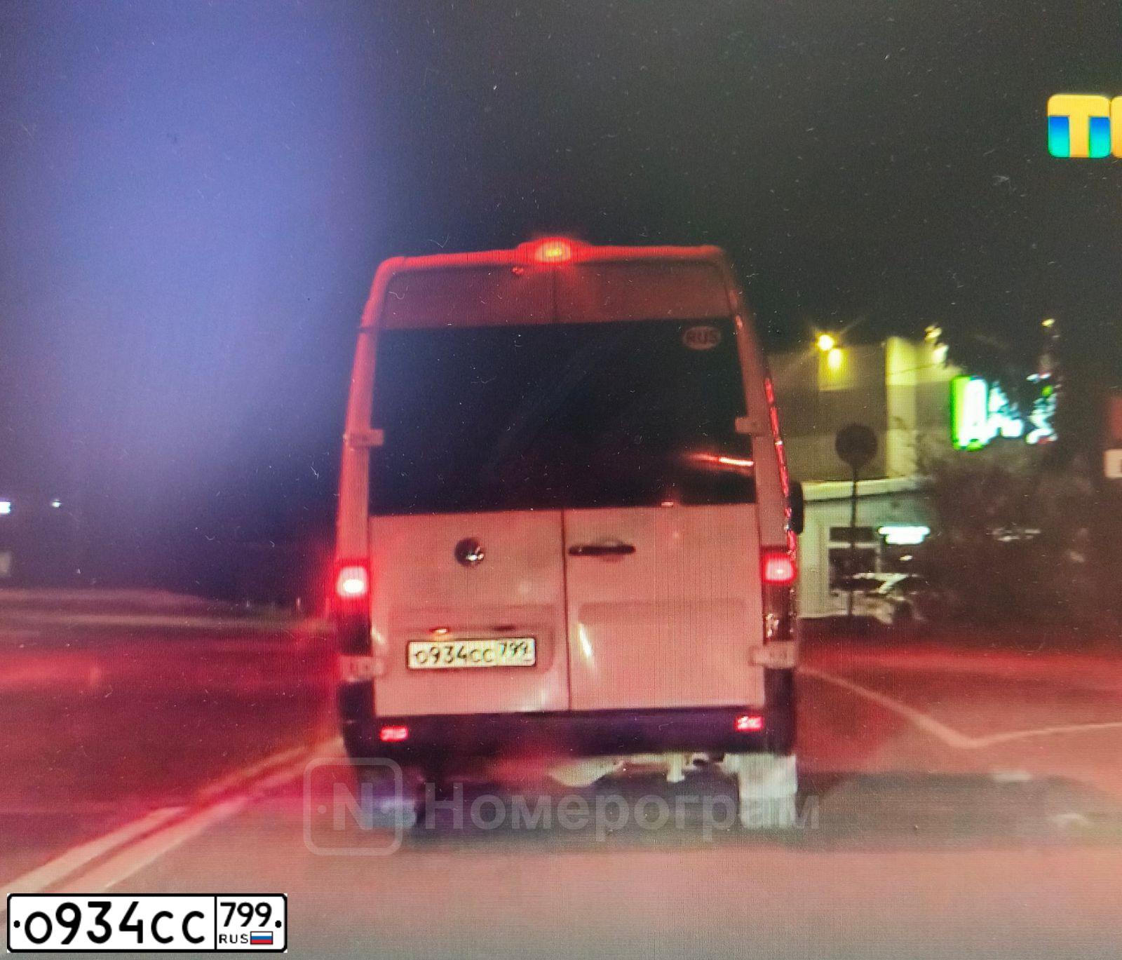 Фото автомобиля VOLKSWAGEN LT, 2006 — госномер Е106СУ150. Цвет: СЕРО-БЕЛЫЙ