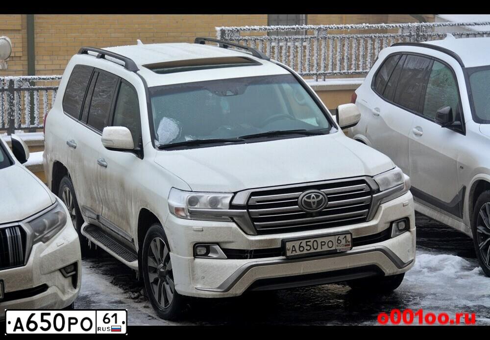 Фото автомобиля AUDI Q7, 2008 — госномер Е700РТ161. Цвет: ЯРКО-СИНИЙ