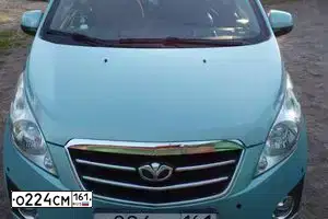 Фото автомобиля DAEWOO MATIZ, 2010 — госномер Е805УТ82. Цвет: ЗЕЛЕНЫЙ