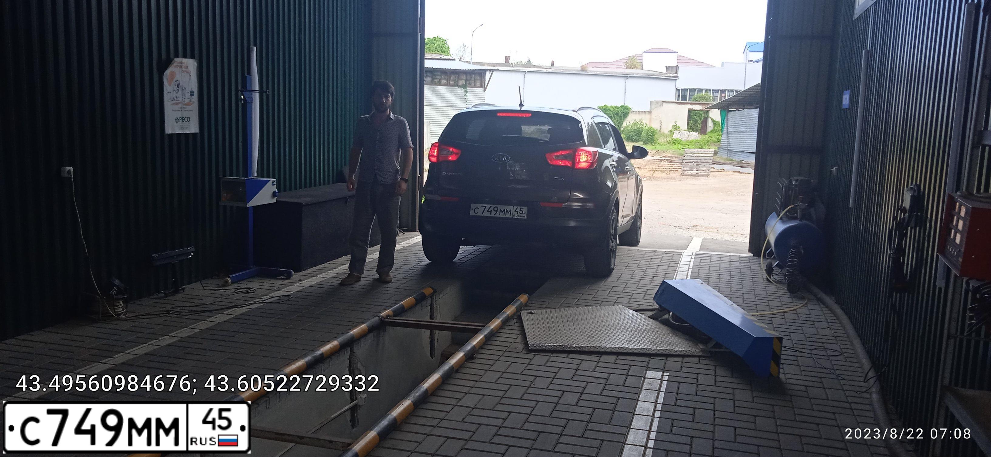 Фото автомобиля KIA SPORTAGE, 2012 — госномер В141НО51