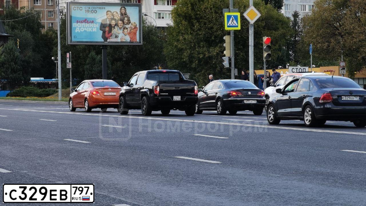 Фото автомобиля VOLKSWAGEN POLO, 2014 — госномер С329ЕВ797. Цвет: Темно-синий