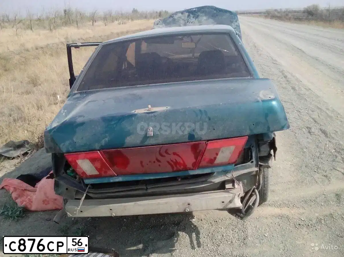 Фото автомобиля LADA 2115 SAMARA, 2000 — госномер С876СР56. Цвет: СЕРЕБРИСТО-ЗЕЛЕНЫЙ