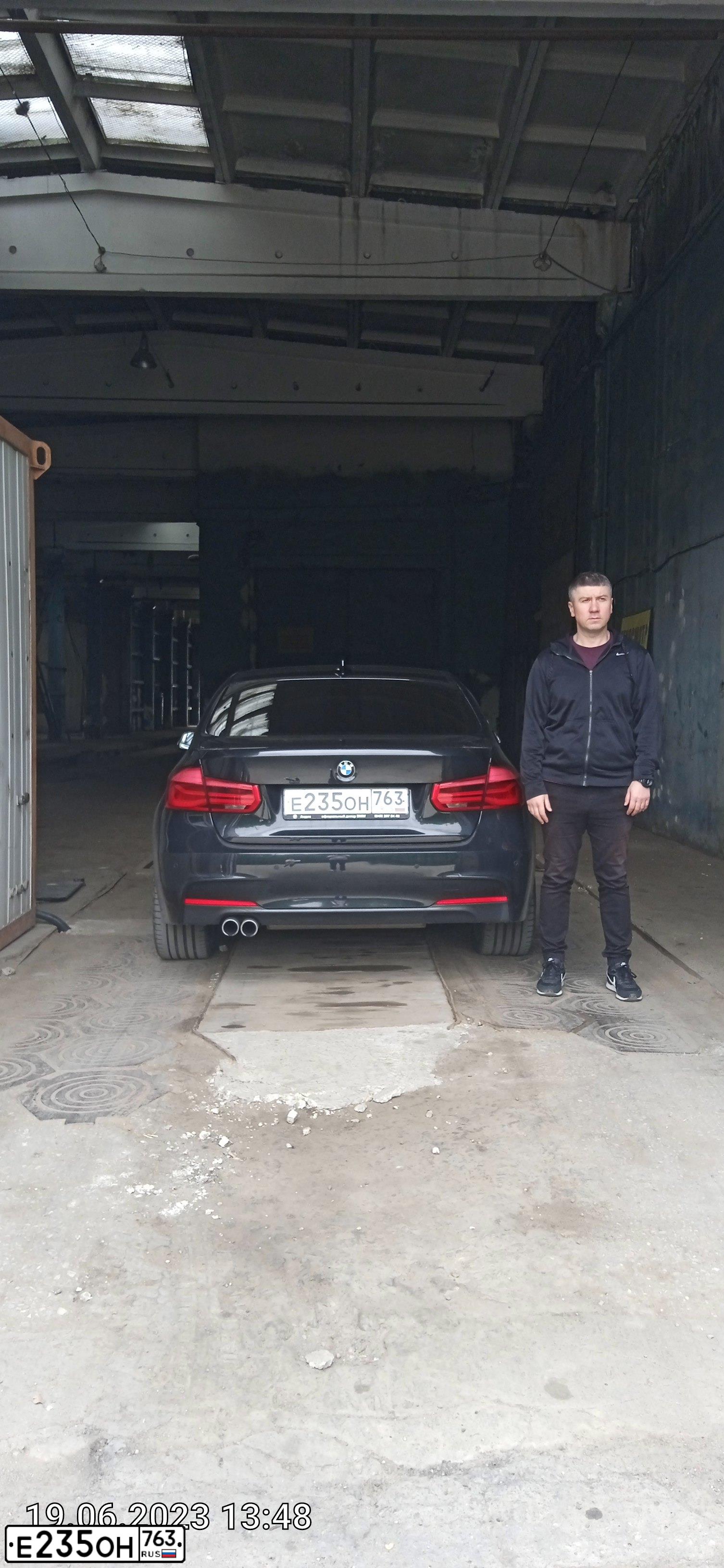 Фото автомобиля BMW 320I, 2017 — госномер С587ТЕ797. Цвет: ЧЕРНЫЙ