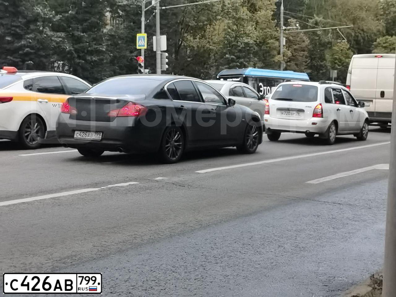 Фото автомобиля INFINITI G, 2010 — госномер К092НВ797. Цвет: ЧЕРНЫЙ