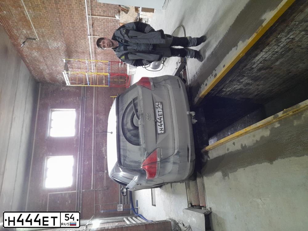 Фото автомобиля TOYOTA VENZA, 2010 — госномер О503КВ154. Цвет: ЧЕРНЫЙ