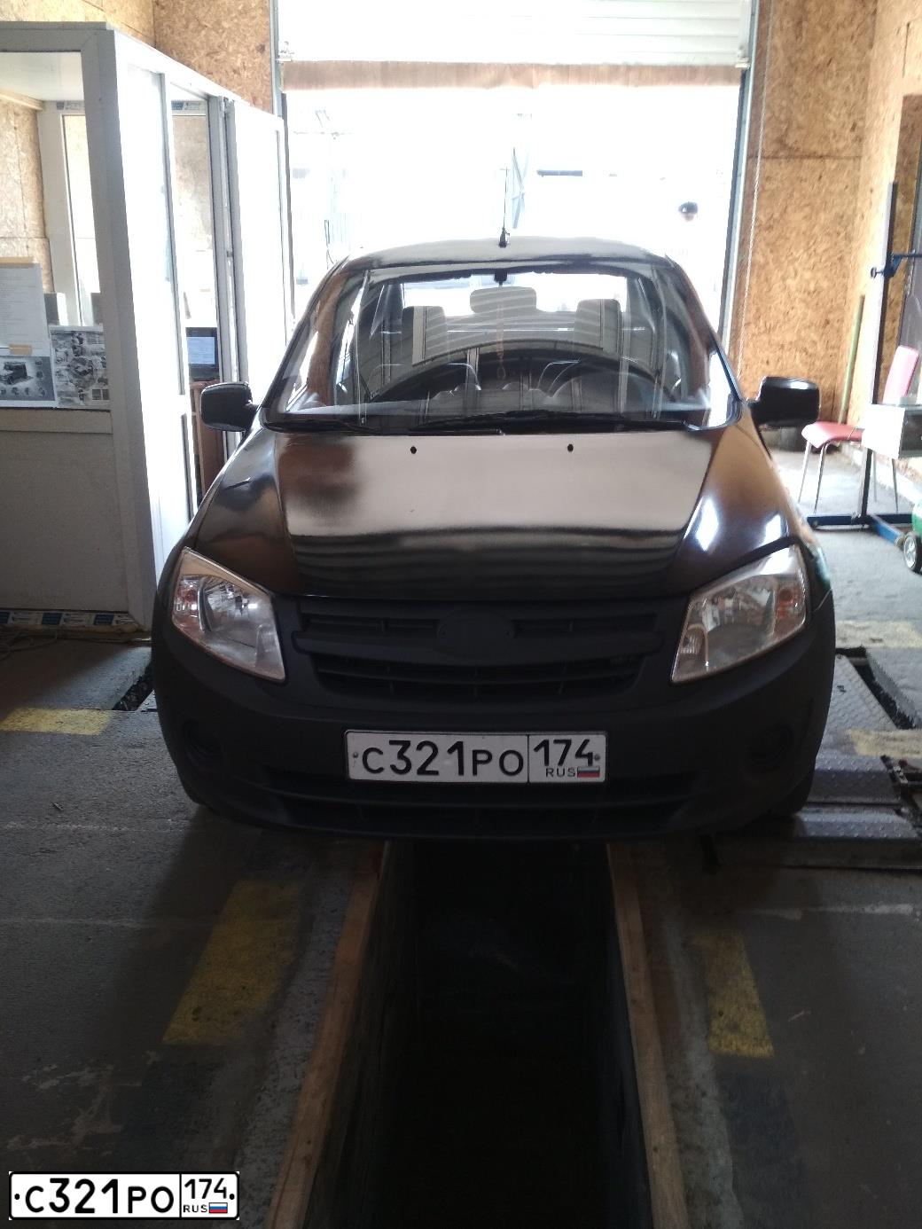 Фото автомобиля LADA GRANTA, 2013 — госномер К385ВР323. Цвет: ЧЕРНЫЙ