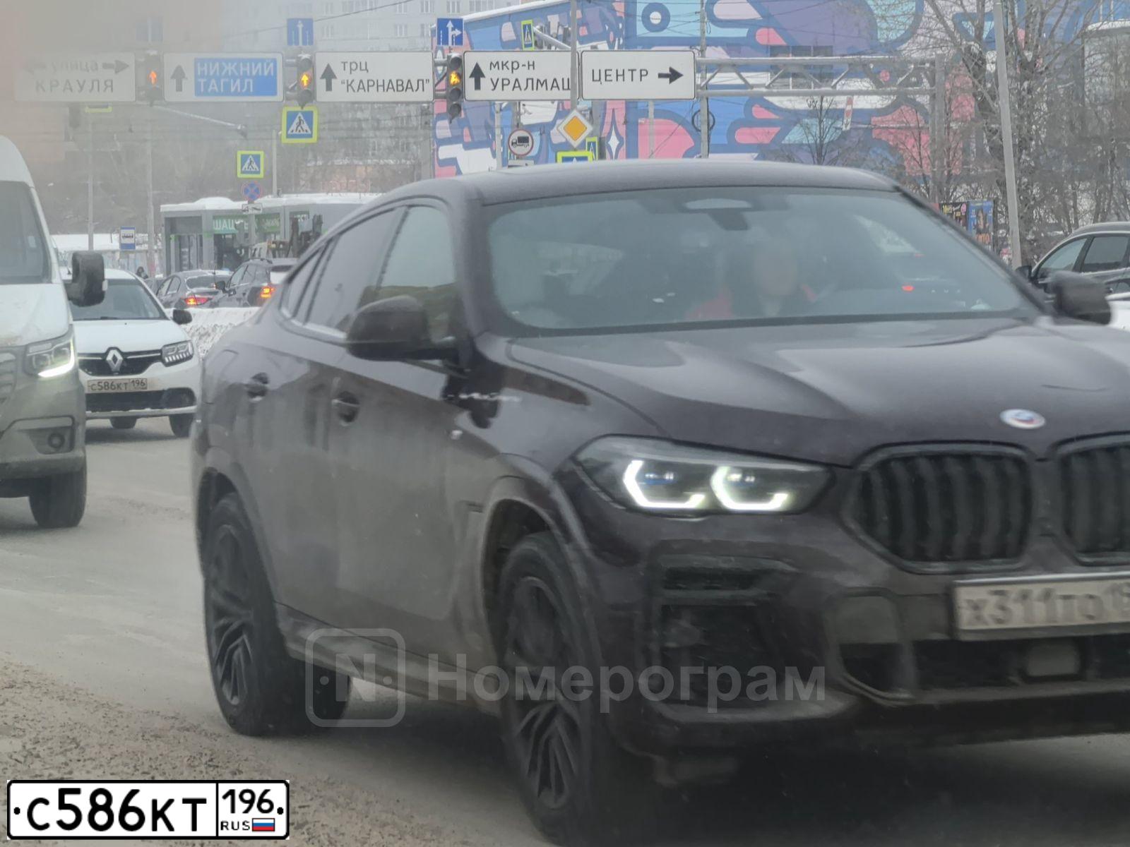 Фото автомобиля RENAULT LOGAN, 2017 — госномер С586КТ196. Цвет: Белый