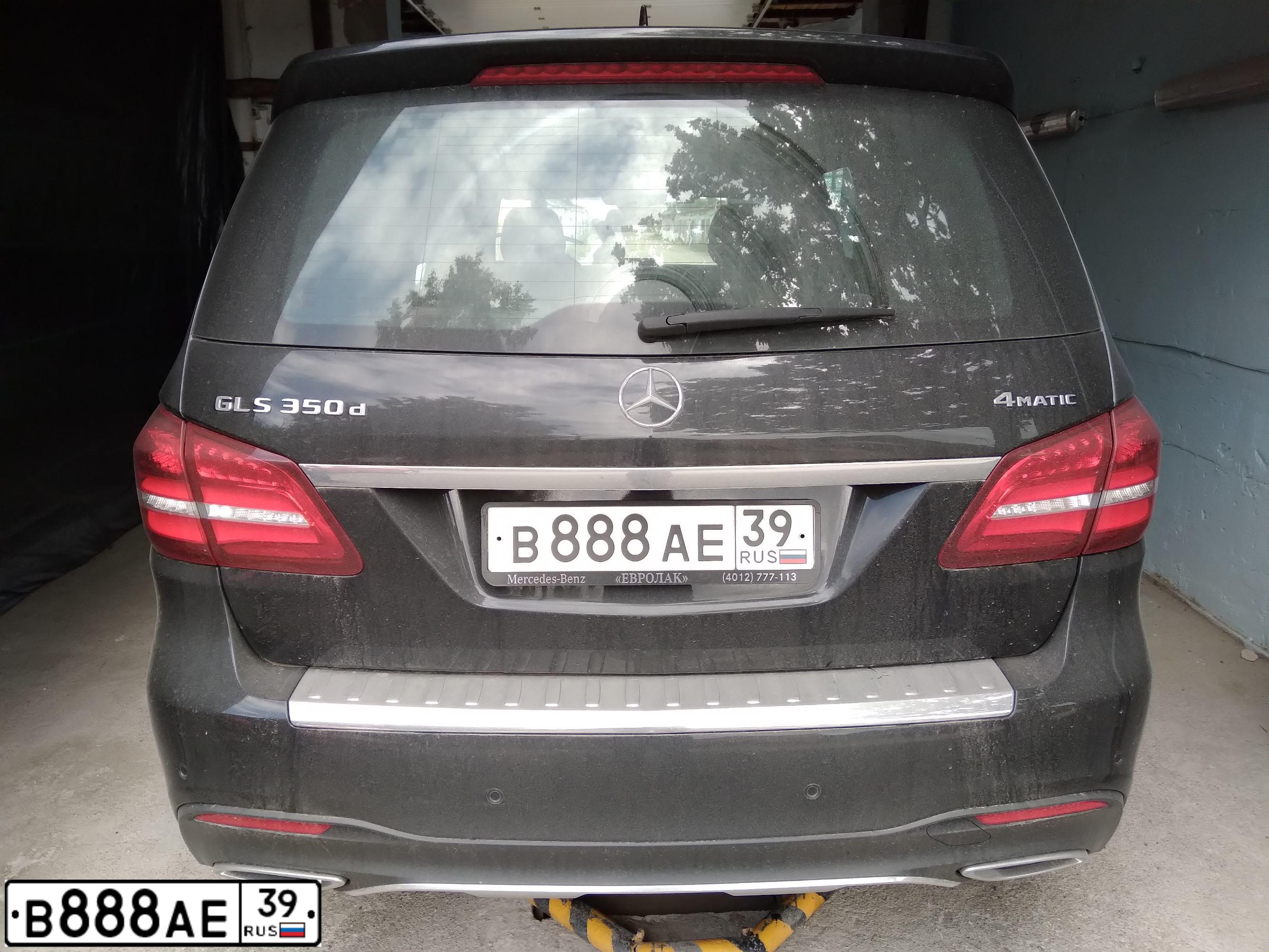 Фото автомобиля LEXUS GX, 2004 — госномер В888АЕ39. Цвет: ЧЕРНЫЙ