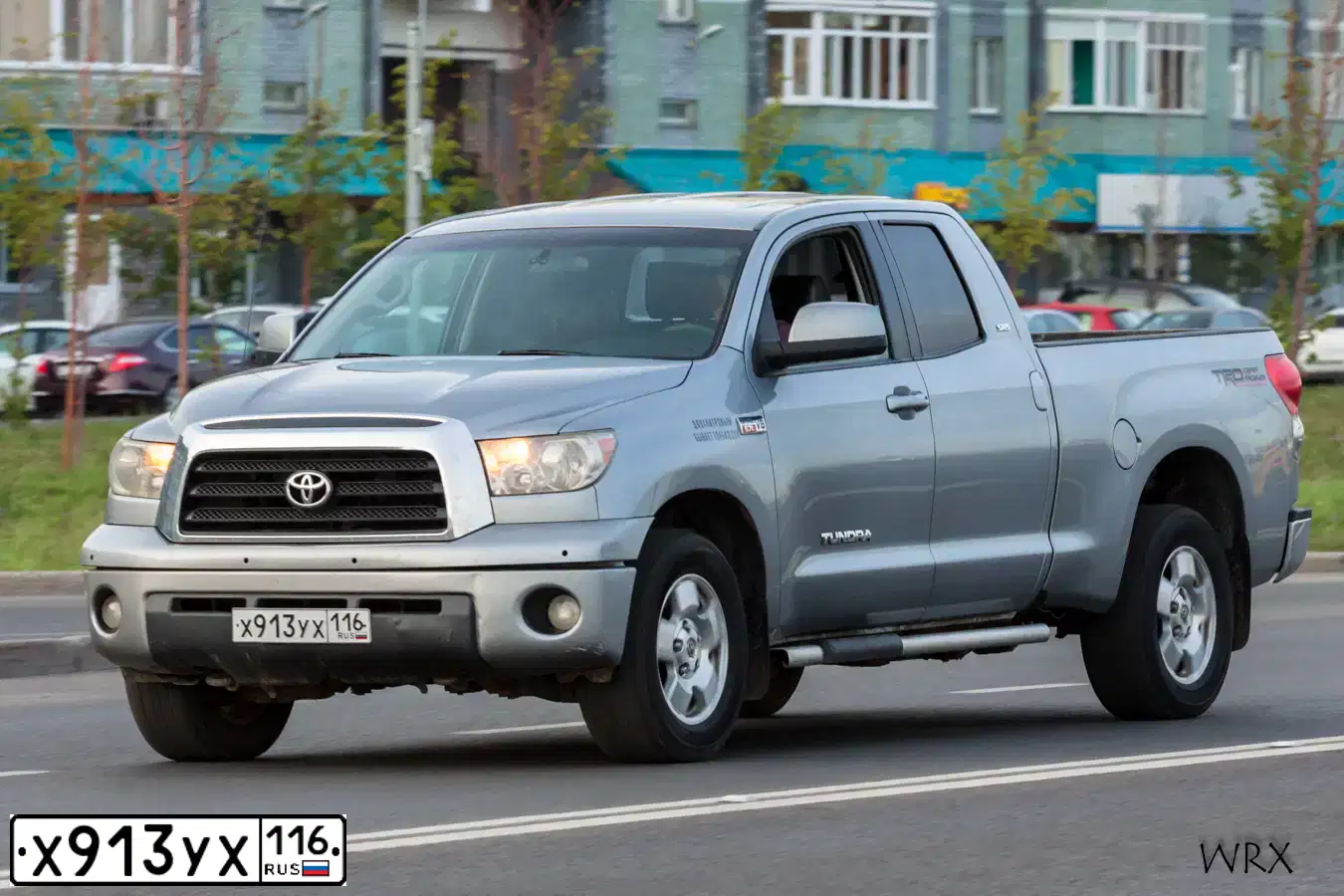 Фото автомобиля TOYOTA TUNDRA, 2007 — госномер Р621РВ43. Цвет: Серый