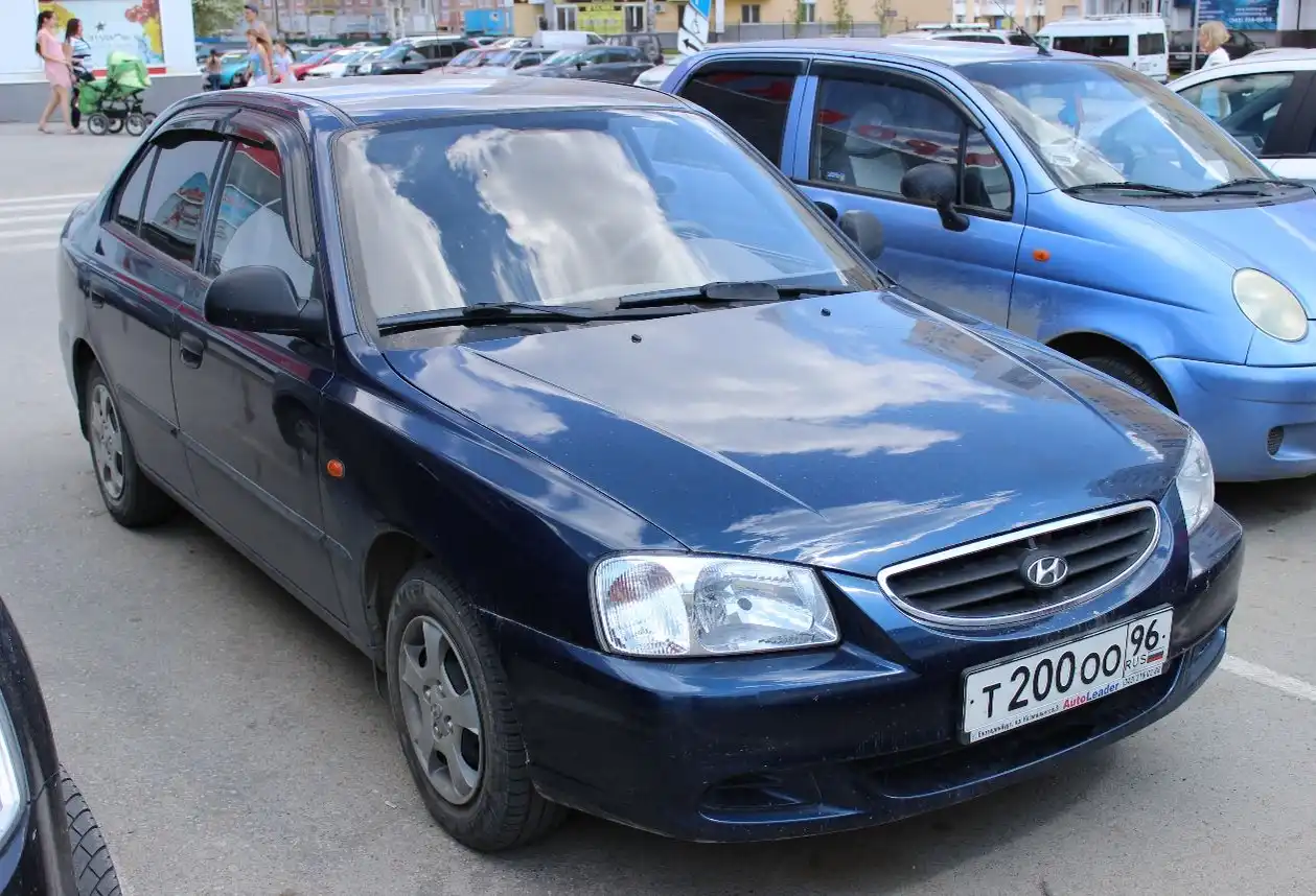 Фото автомобиля TAGAZ ACCENT, 2011 — госномер К862СА196. Цвет: СИНИЙ