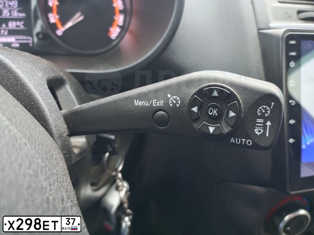 Фото автомобиля LADA 2190 GRANTA, 2019 — госномер Х298ЕТ37. Цвет: Белый