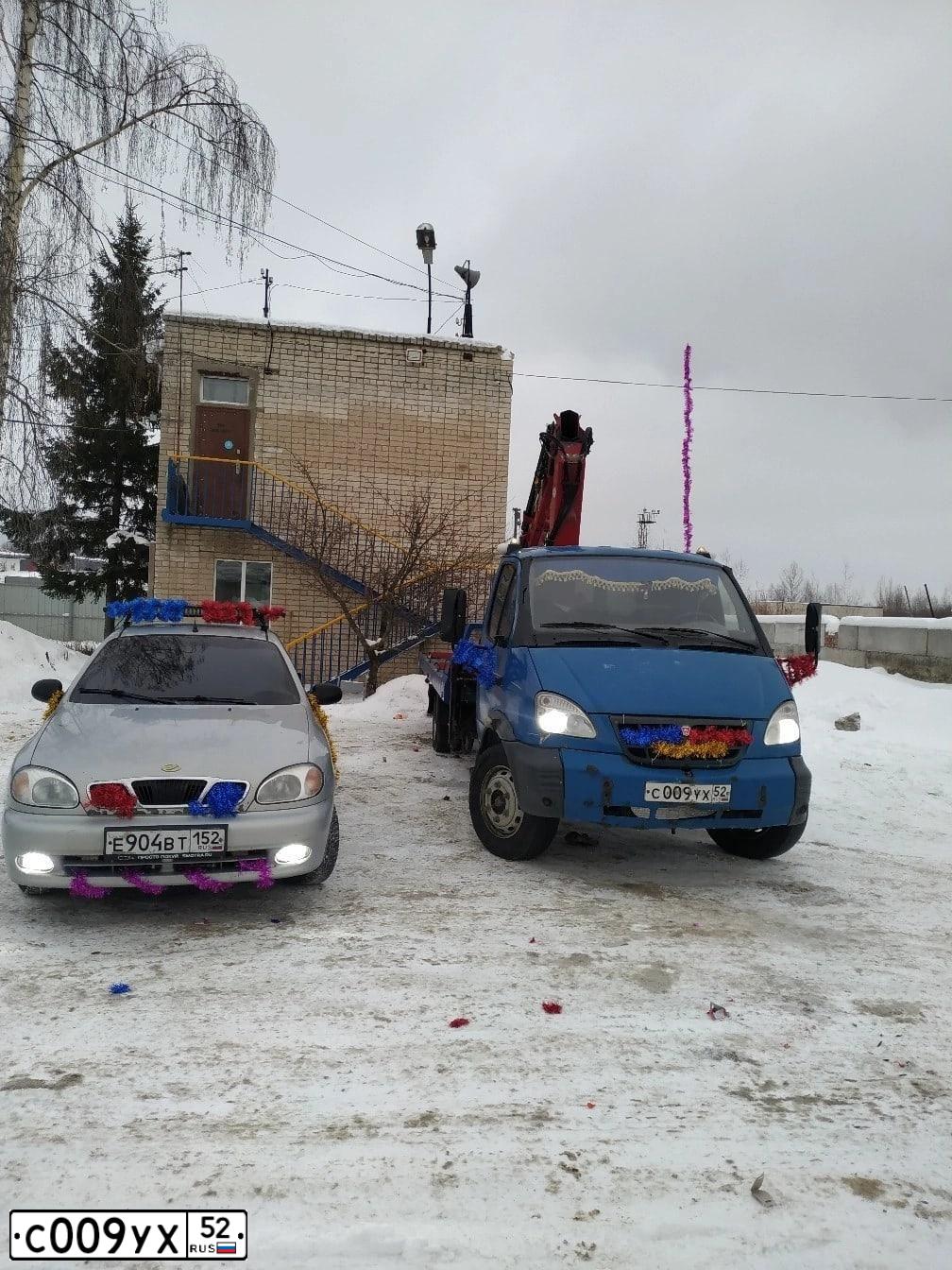 Фото автомобиля KAMAZ 65117 /6X4/, 2012 — госномер О677УМ152. Цвет: СИНИЙ
