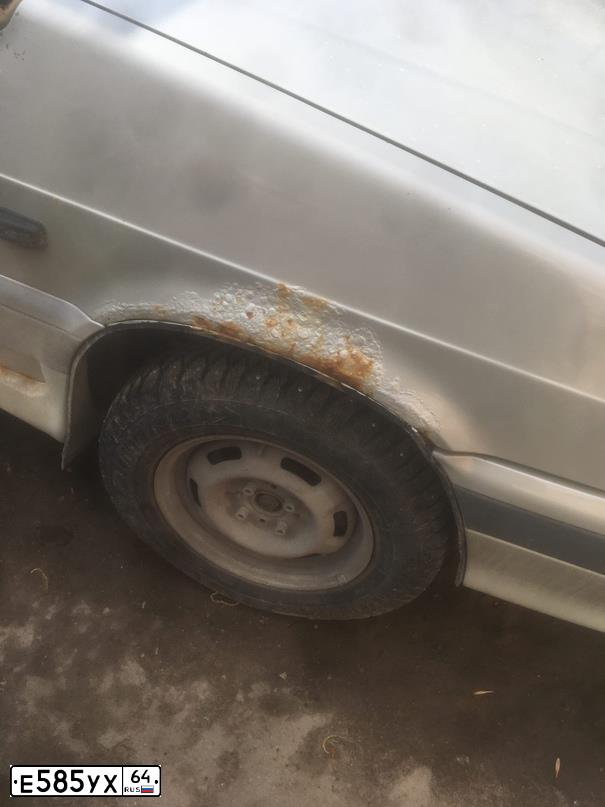 Фото автомобиля LADA 2114 SAMARA, 2004 — госномер Е585УХ64. Цвет: МОЛОЧНО-БЕЛЫЙ СЕРЕБРИСТЫЙ