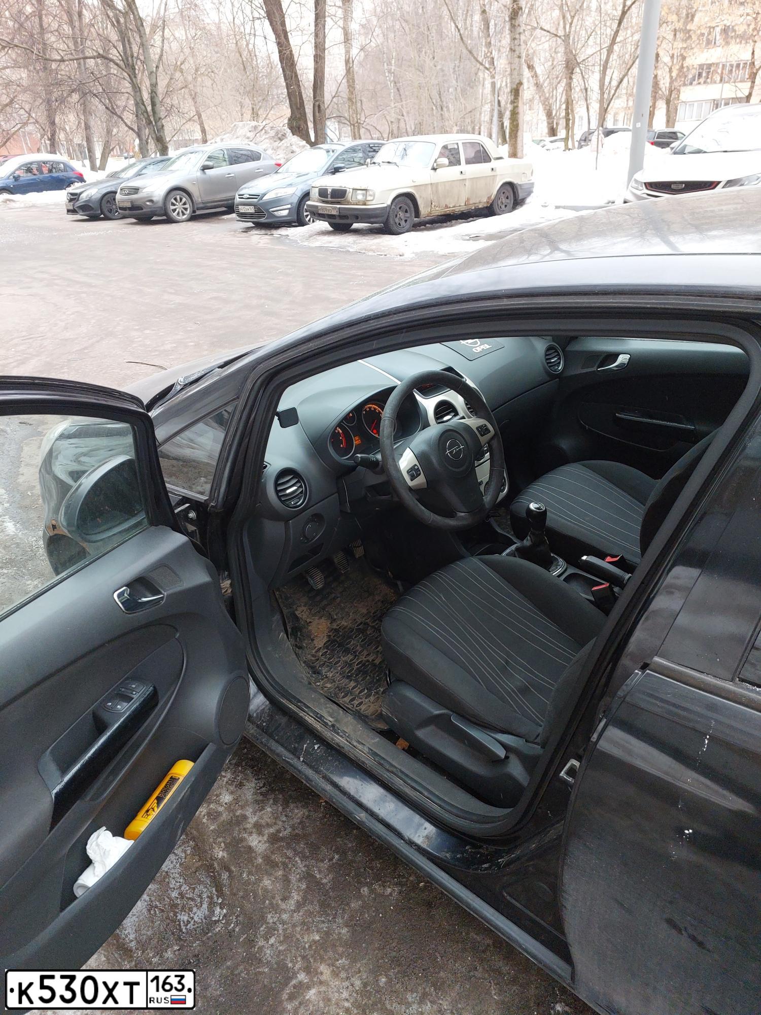 Фото автомобиля OPEL CORSA, 2008 — госномер Е534СА790. Цвет: ЧЕРНЫЙ