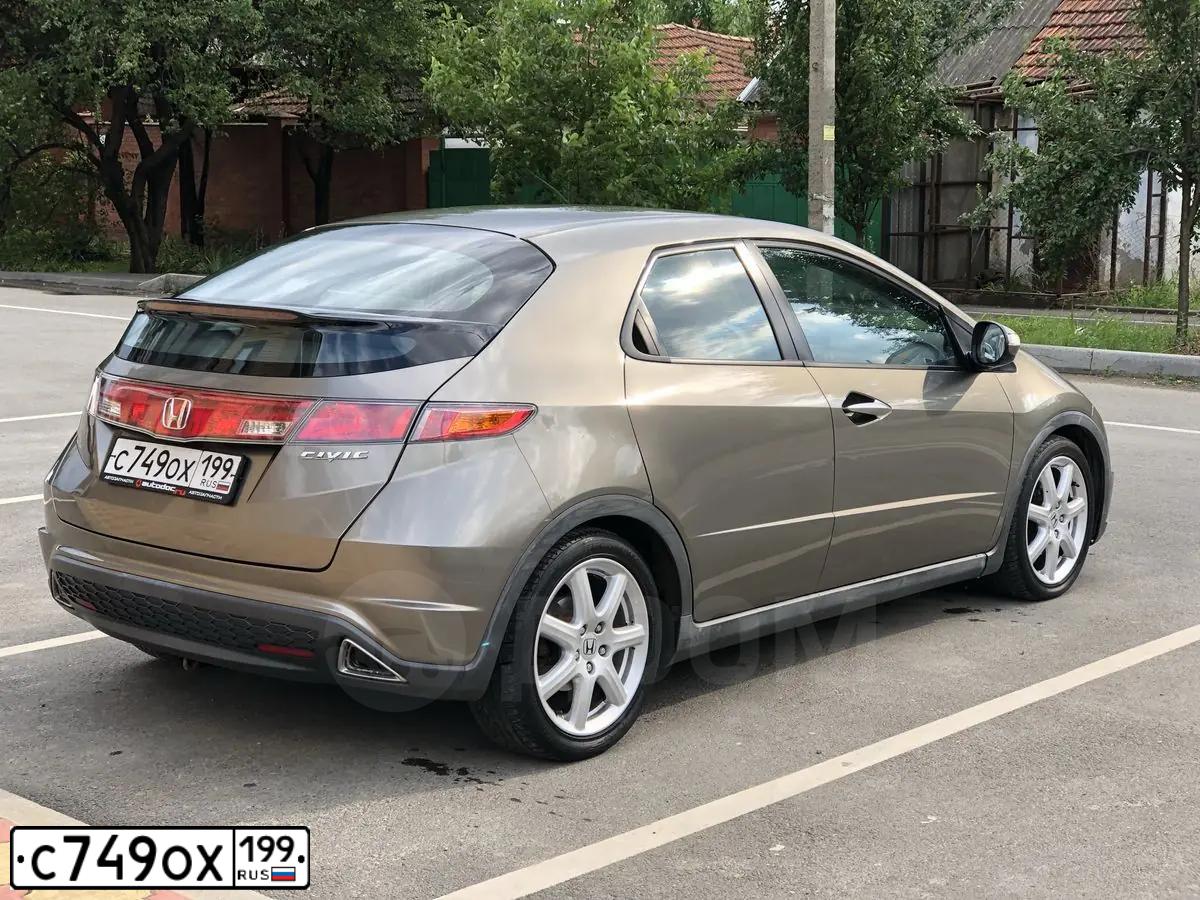 Фото автомобиля HONDA CIVIC, 2008 — госномер С749ОХ199. Цвет: СЕРЫЙ