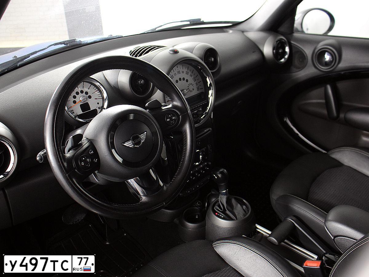 Фото автомобиля MINI МИНИ КУПЕР COUNTRYMAN, 2011 — госномер С083ТХ62. Цвет: голубой
