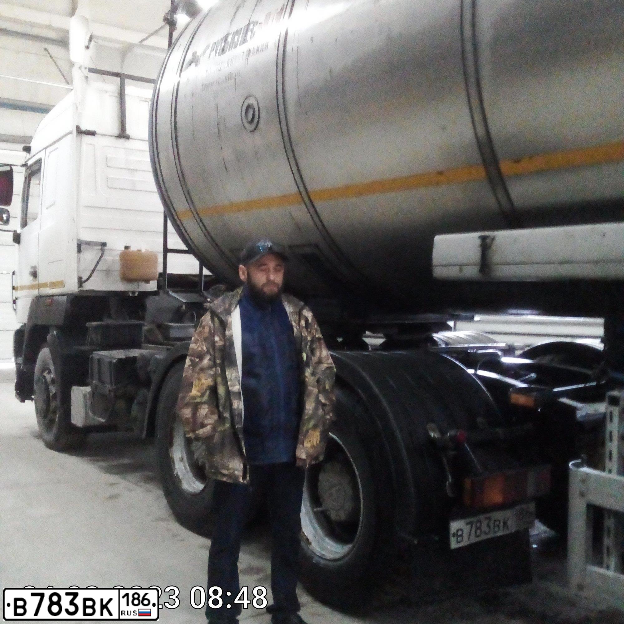 Фото автомобиля MAZ 6430 /6X4/, 2015 — госномер В783ВК186. Цвет: БЕЛЫЙ