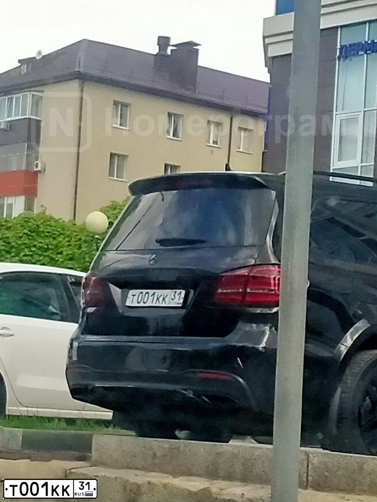 Фото автомобиля JEEP GRAND CHEROKEE, 2012 — госномер Е780ТР62. Цвет: СЕРЫЙ