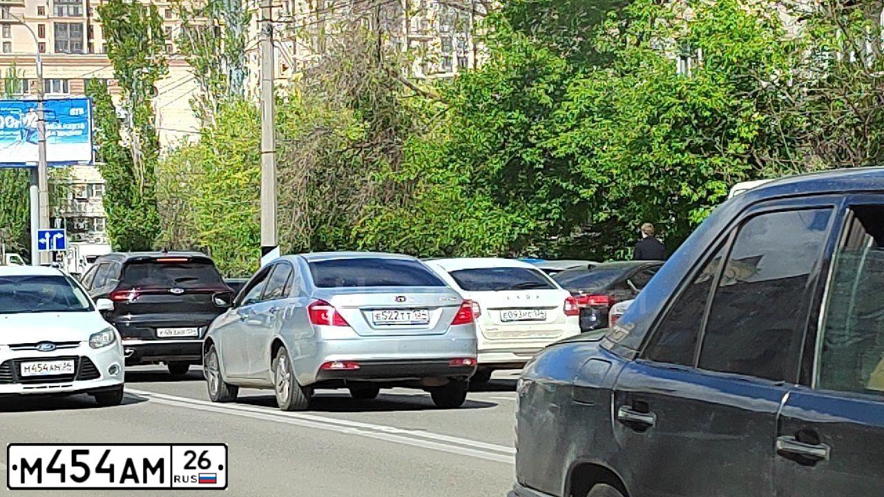 Фото автомобиля LADA 2170 PRIORA, 2007 — госномер А499ОО15. Цвет: СИНЕ-ЧЕРНЫЙ