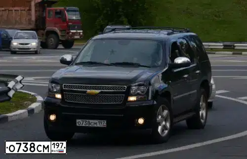 Фото автомобиля CHEVROLET TAHOE, 2012 — госномер В359АХ777. Цвет: ЧЕРНЫЙ