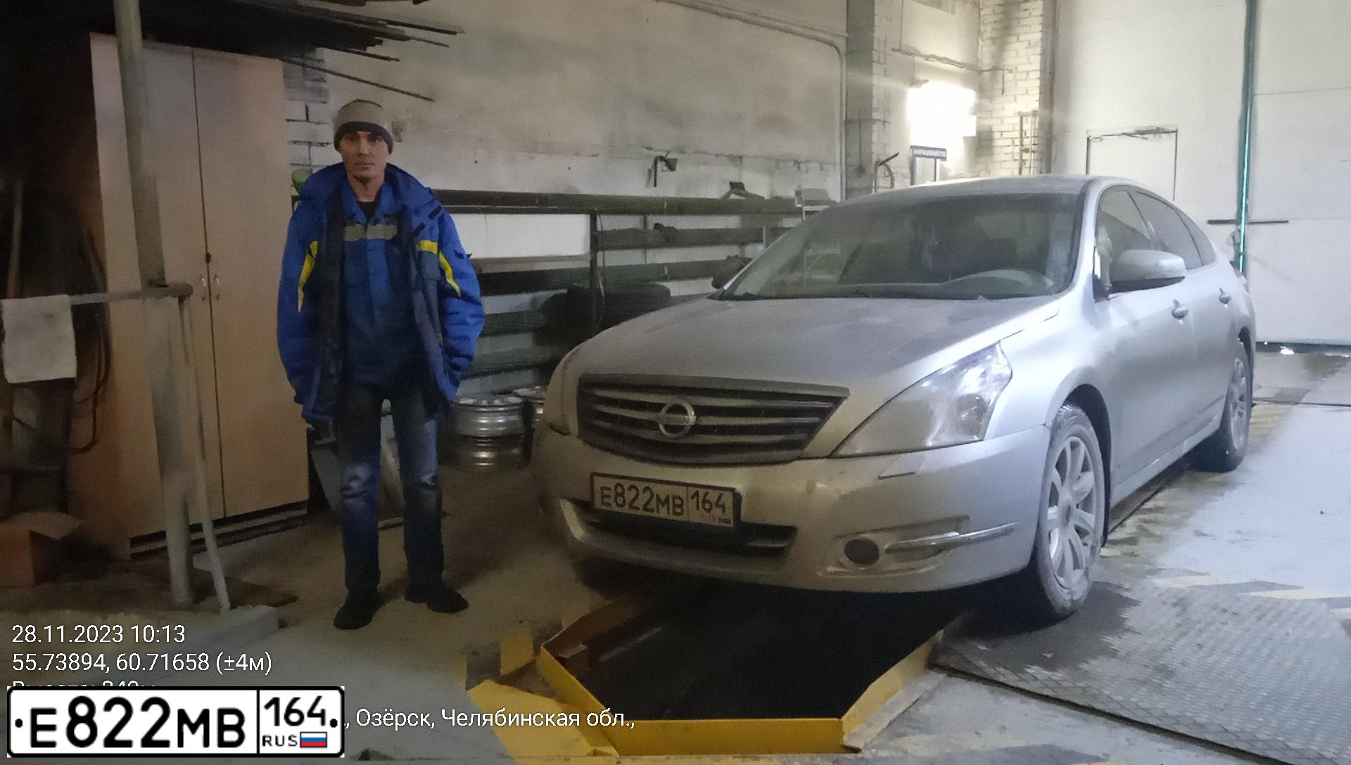 Фото автомобиля NISSAN TEANA, 2010 — госномер О292ОО45. Цвет: Серебристый