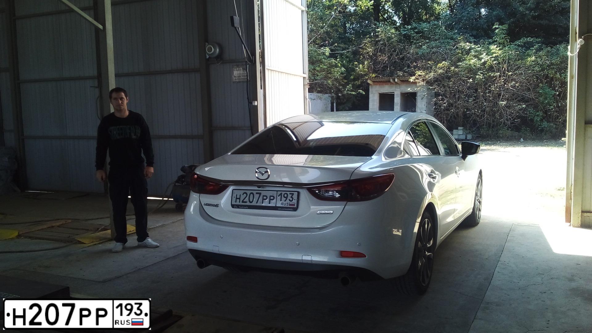 Фото автомобиля MAZDA 6, 2015 — госномер Е333СУ126. Цвет: БЕЛЫЙ ПЕРЛАМУТР