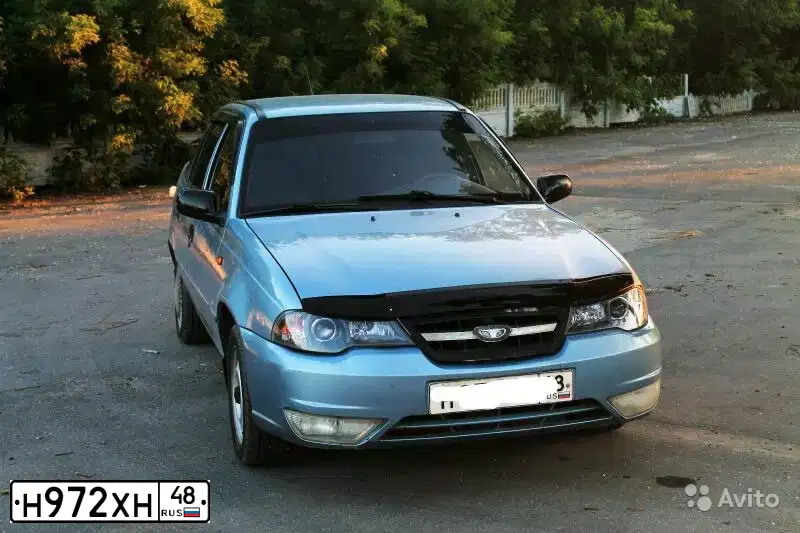 Фото автомобиля DAEWOO NEXIA, 2012 — госномер М406НН136. Цвет: ПЕРЛАМУТР-СЕРЫЙ