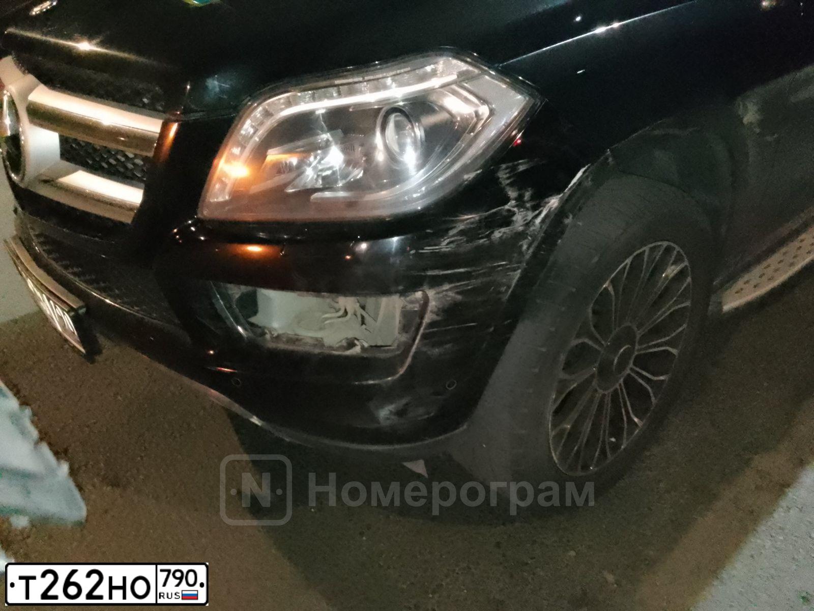 Фото автомобиля MERCEDES GL-KLASSE, 2013 — госномер Т262НО790. Цвет: ЧЕРНЫЙ