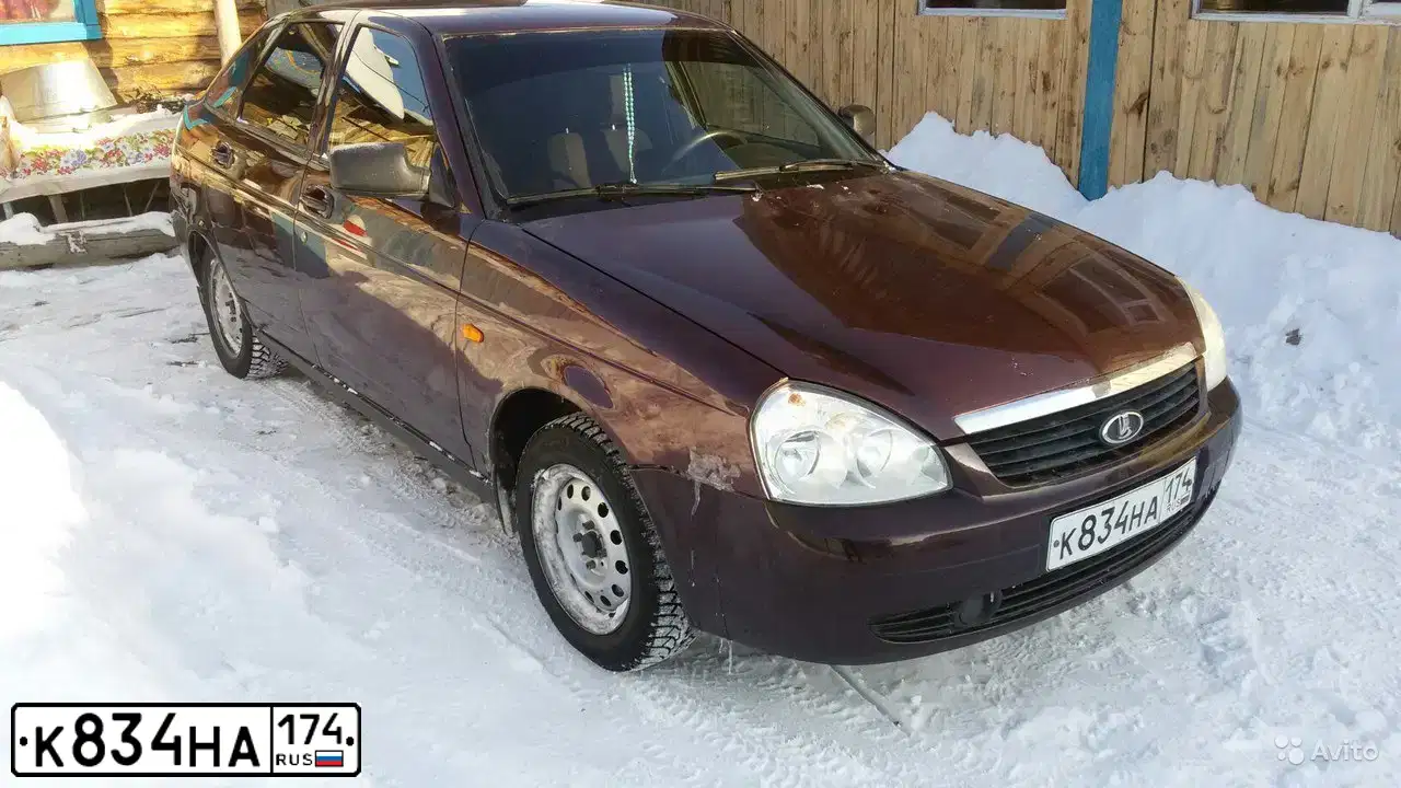 Фото автомобиля LADA 2172 PRIORA, 2010 — госномер В080УК174. Цвет: ТЕМНО-ВИШНЕВЫЙ