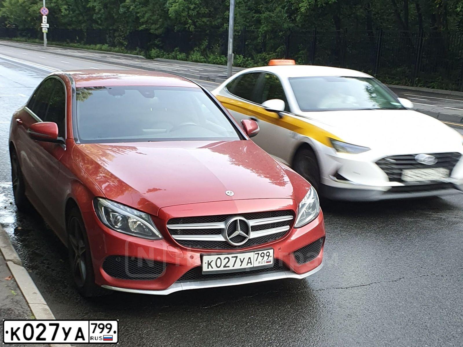 Фото автомобиля MERCEDES C-KLASSE, 2017 — госномер А794АО799. Цвет: Красный