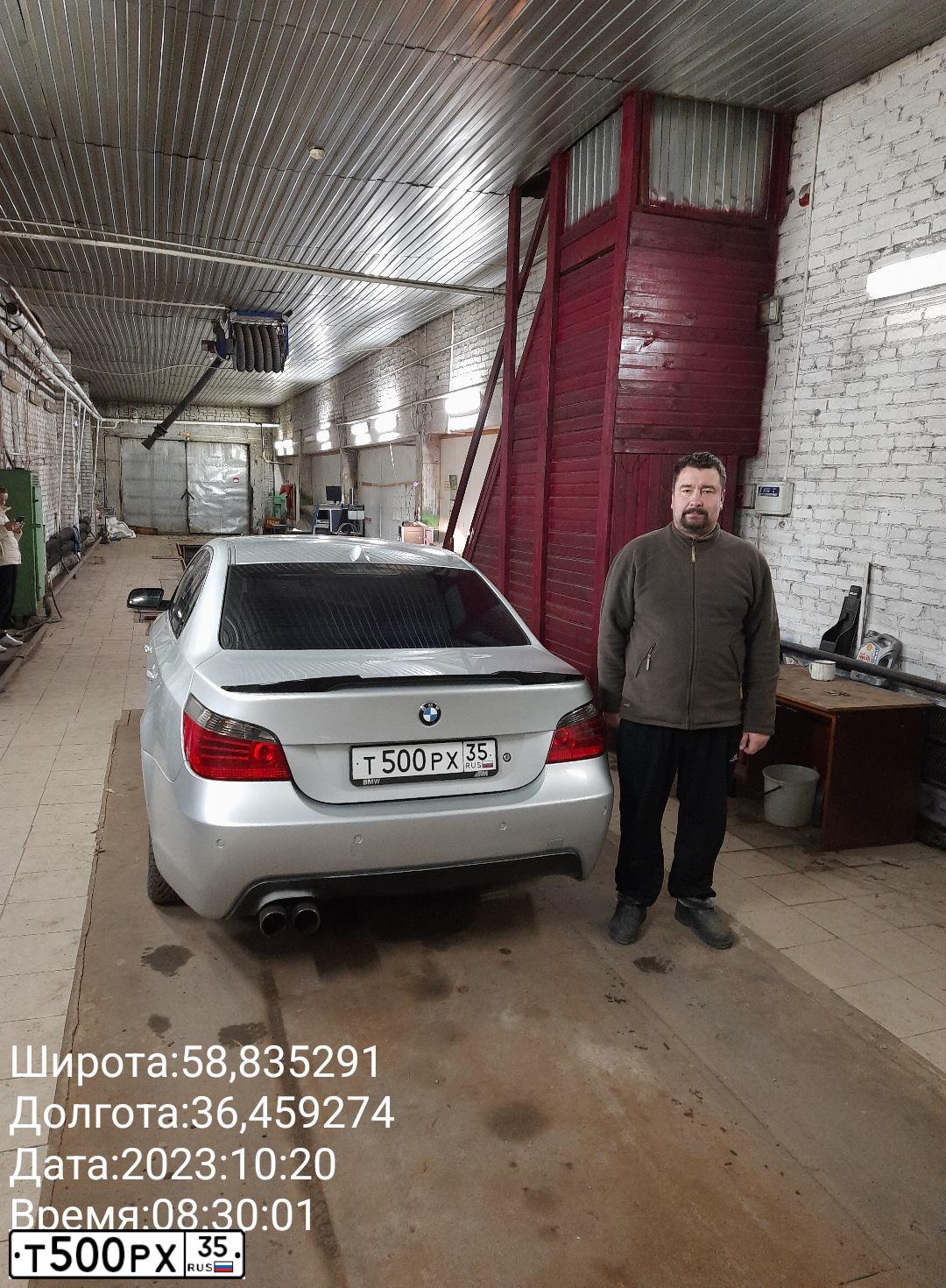 Фото автомобиля LADA 2115 SAMARA, 2008 — госномер Т500РХ35. Цвет: ГРАФИТОВЫЙ МЕТАЛЛИК