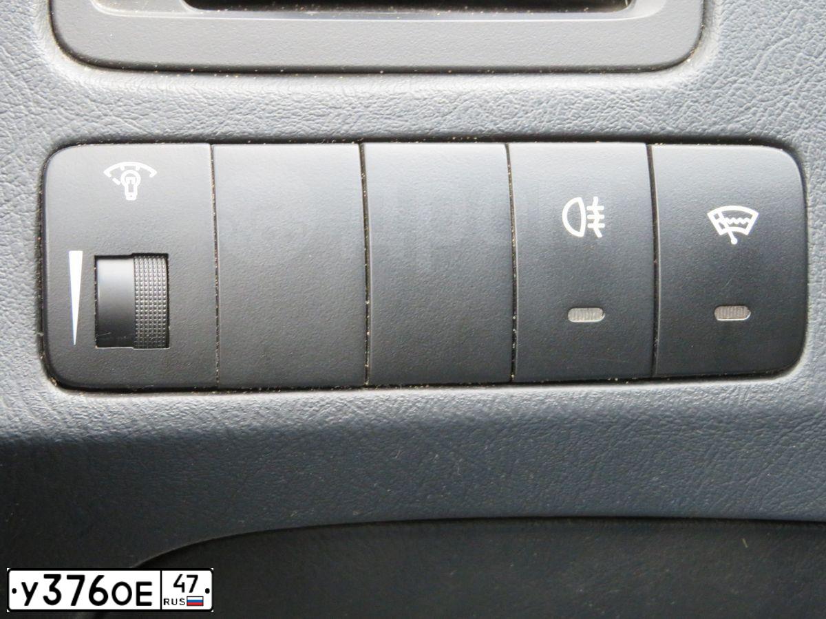 Фото автомобиля HYUNDAI TUCSON, 2008 — госномер М381АЕ977. Цвет: СЕРЕБРИСТЫЙ
