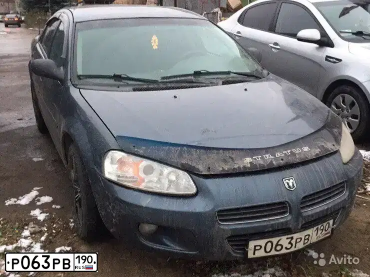 Фото автомобиля DODGE STRATUS, 2002 — госномер О831РР797. Цвет: СЕРЫЙ