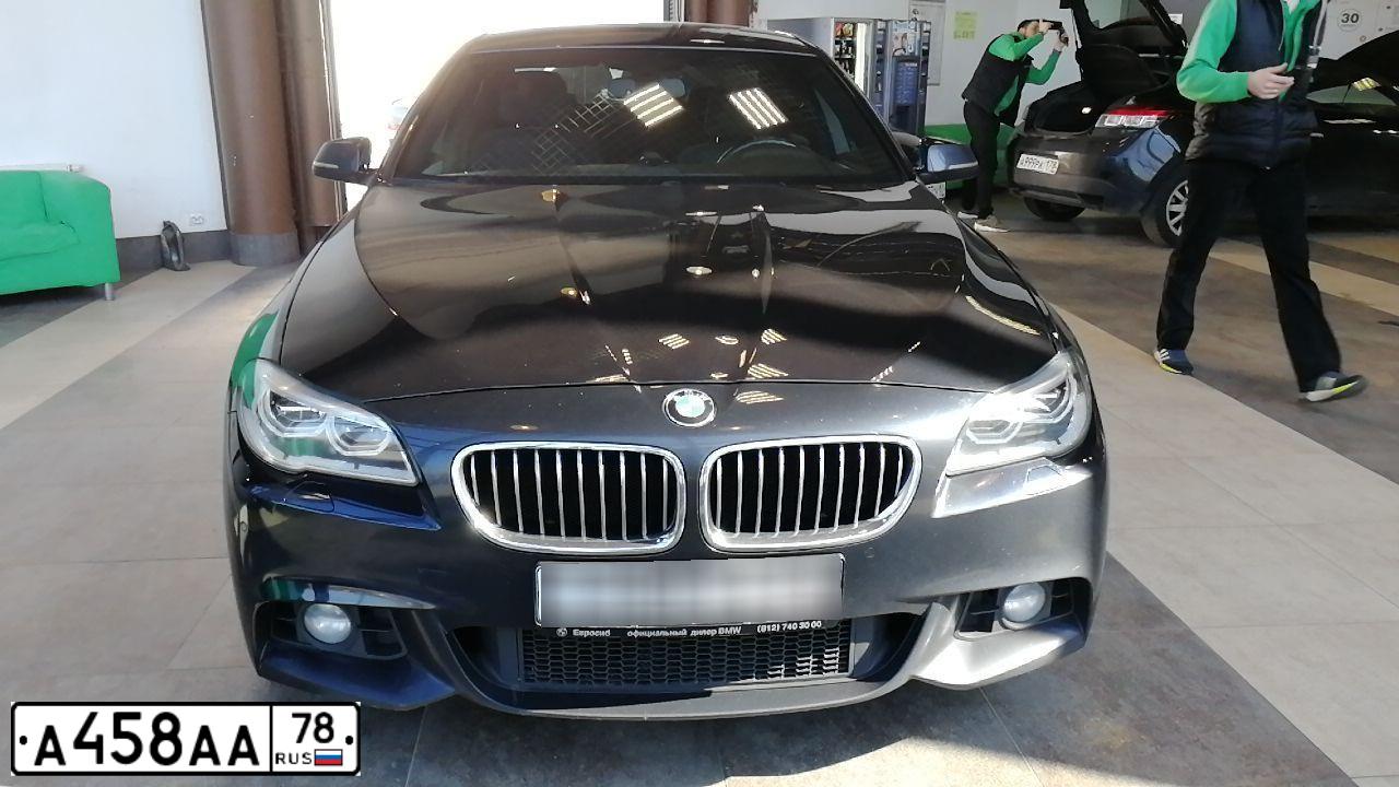 Фото автомобиля BMW SERIE 5, 2017 — госномер О711АЕ178. Цвет: ЧЕРНЫЙ