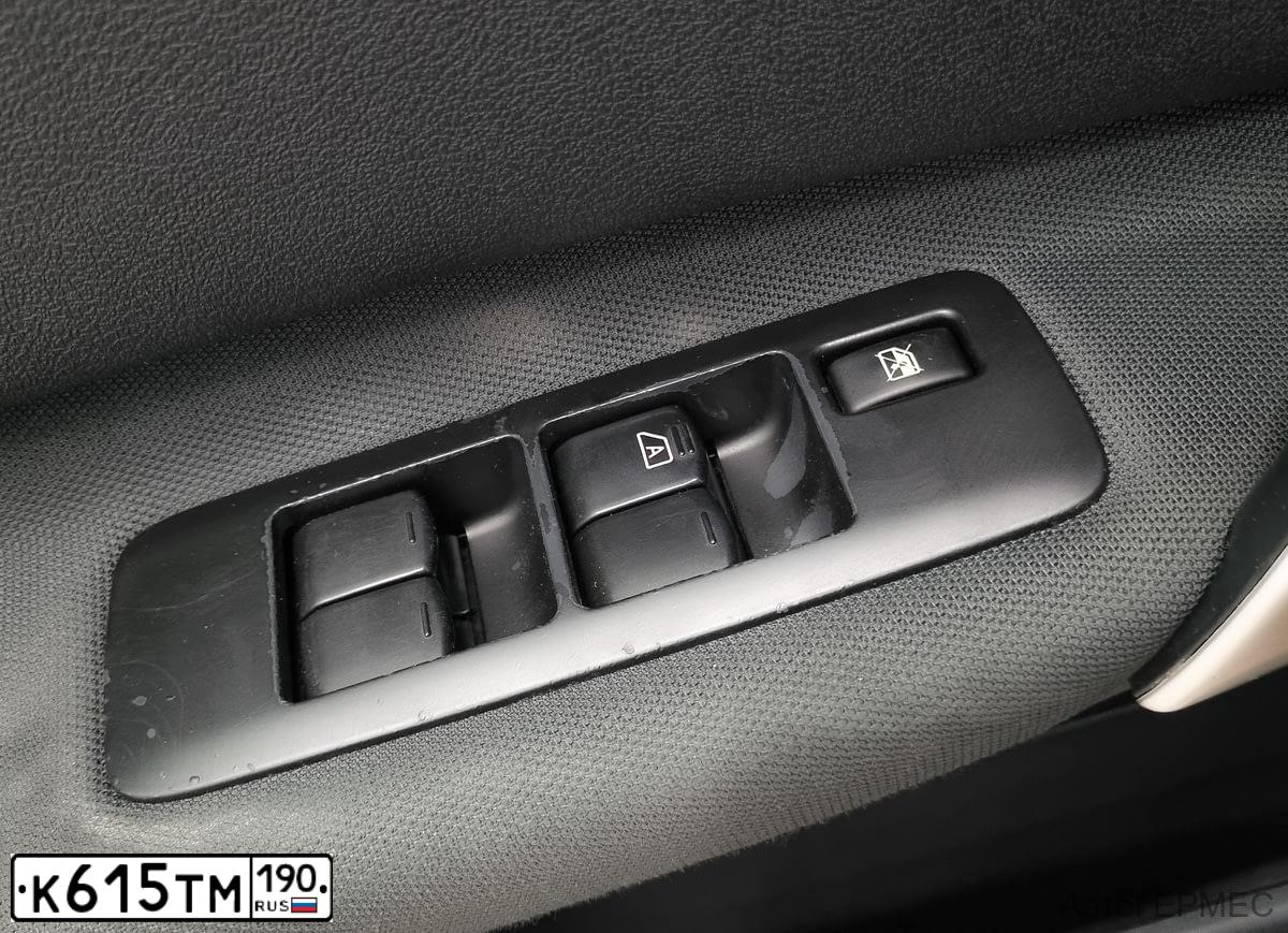 Фото автомобиля NISSAN QASHQAI, 2012 — госномер А852КУ550. Цвет: ФИОЛЕТОВЫЙ