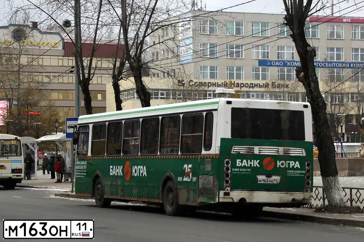 Фото автомобиля LIAZ 5256, 2009 — госномер М163ОН11. Цвет: БЕЛО-ЗЕЛЕНЫЙ