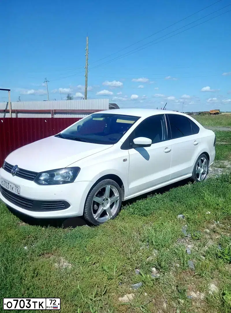 Фото автомобиля VOLKSWAGEN POLO, 2013 — госномер С734ХО89