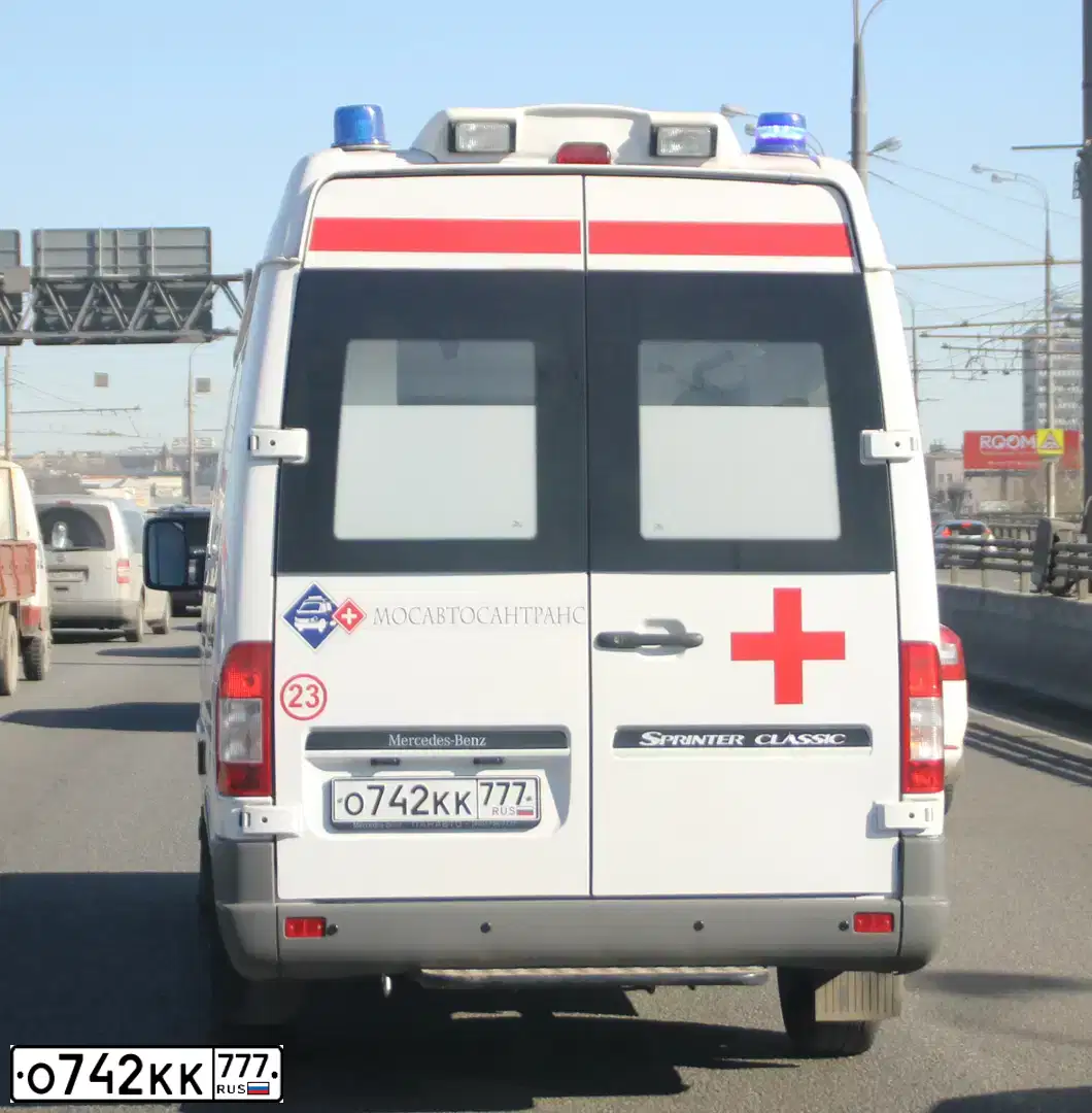 Фото автомобиля MERCEDES SPRINTER, 2014 — госномер О742КК777. Цвет: ЦВ.СХА1ГОСТ50574-02