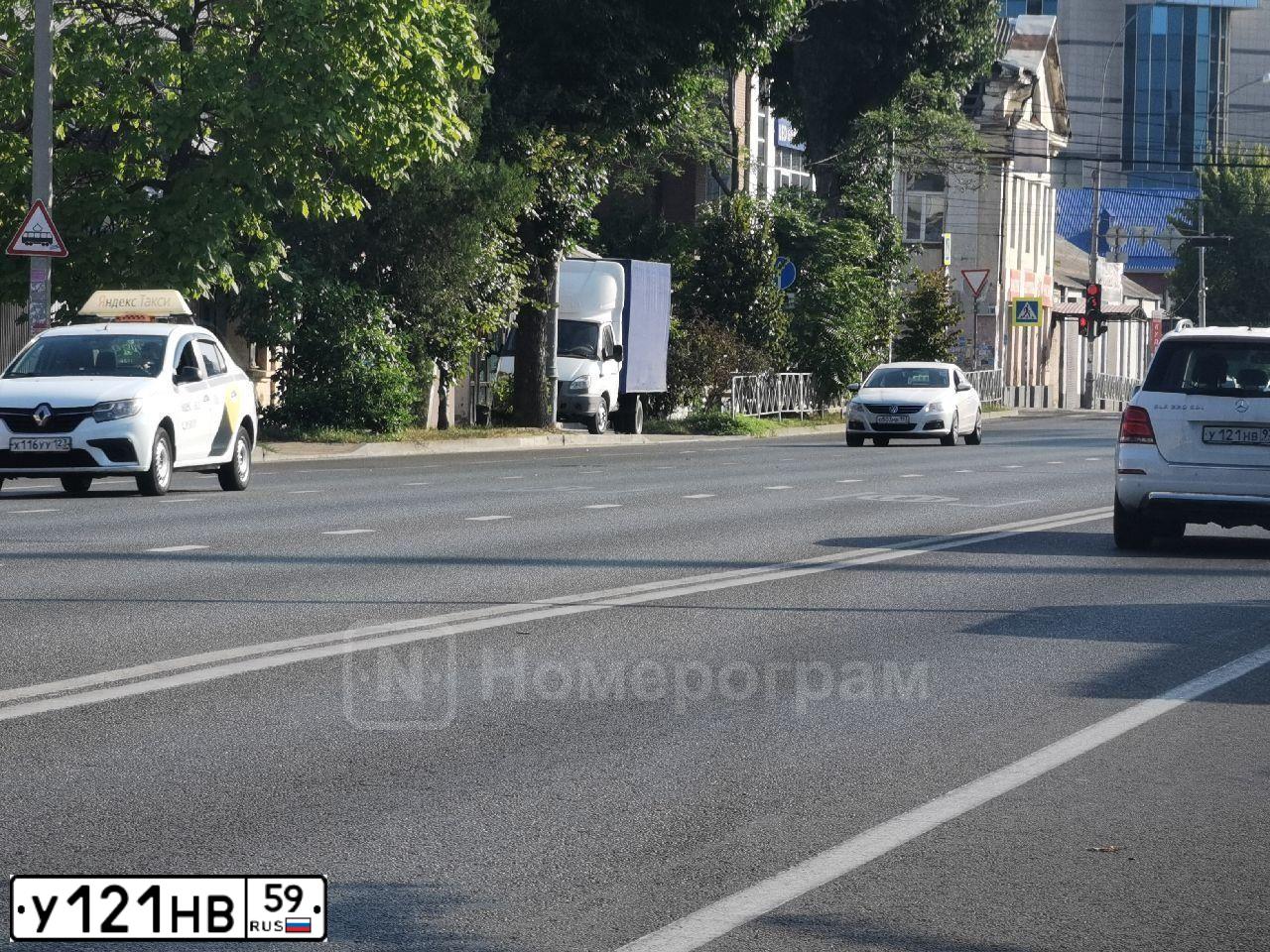 Фото автомобиля LADA 2112 LADA, 2004 — госномер У121НВ59