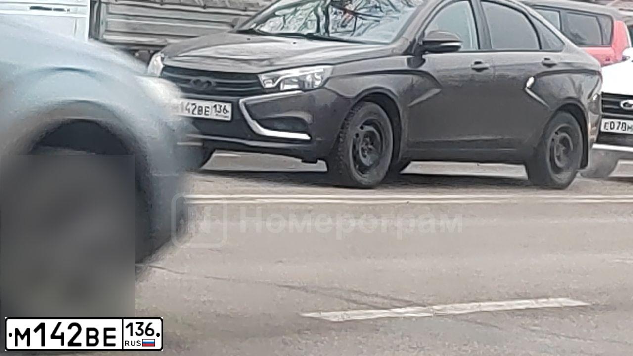 Фото автомобиля KIA MAGENTIS / OPTIMA, 2018 — госномер Р452КЕ136. Цвет: ЧЕРНЫЙ