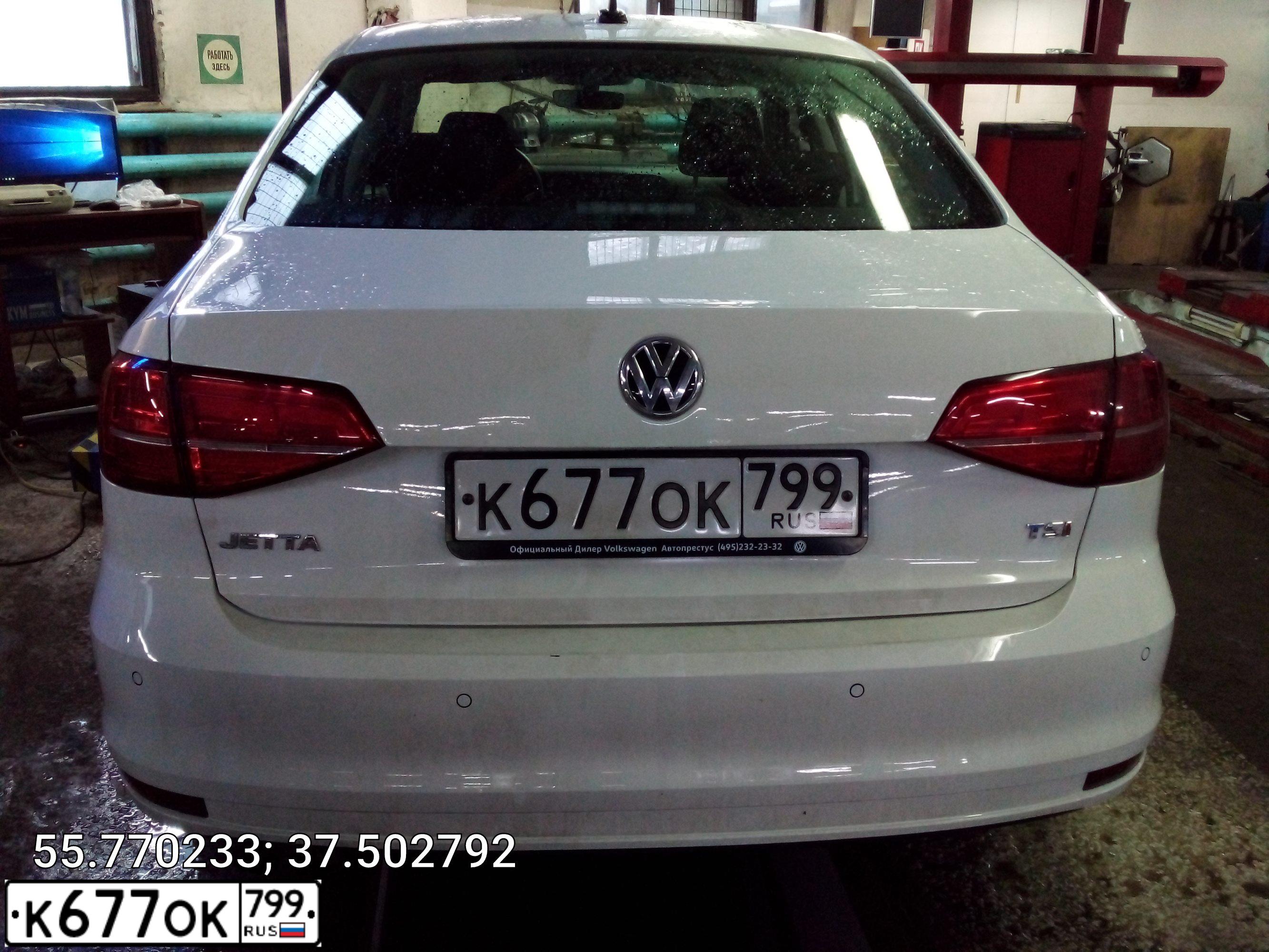 Фото автомобиля VOLKSWAGEN JETTA, 2018 — госномер К677ОК799. Цвет: Белый