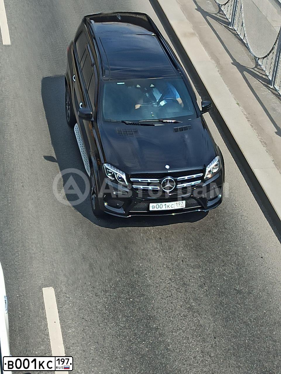 Фото автомобиля BMW 528I, 2011 — госномер С805ЕХ180