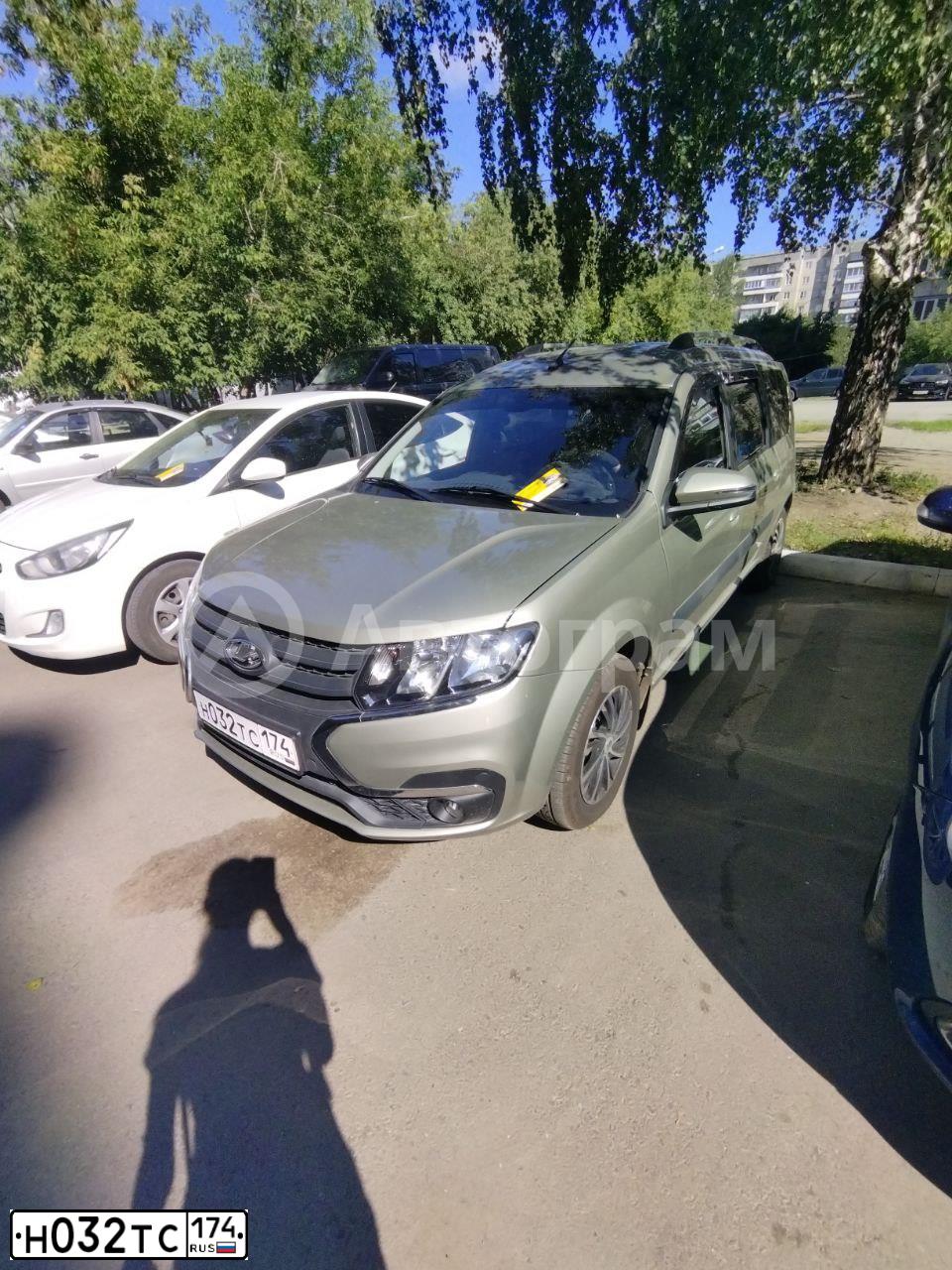 Фото автомобиля LADA LARGUS, 2016 — госномер К524ВМ774. Цвет: СЕРО-БЕЖЕВЫЙ