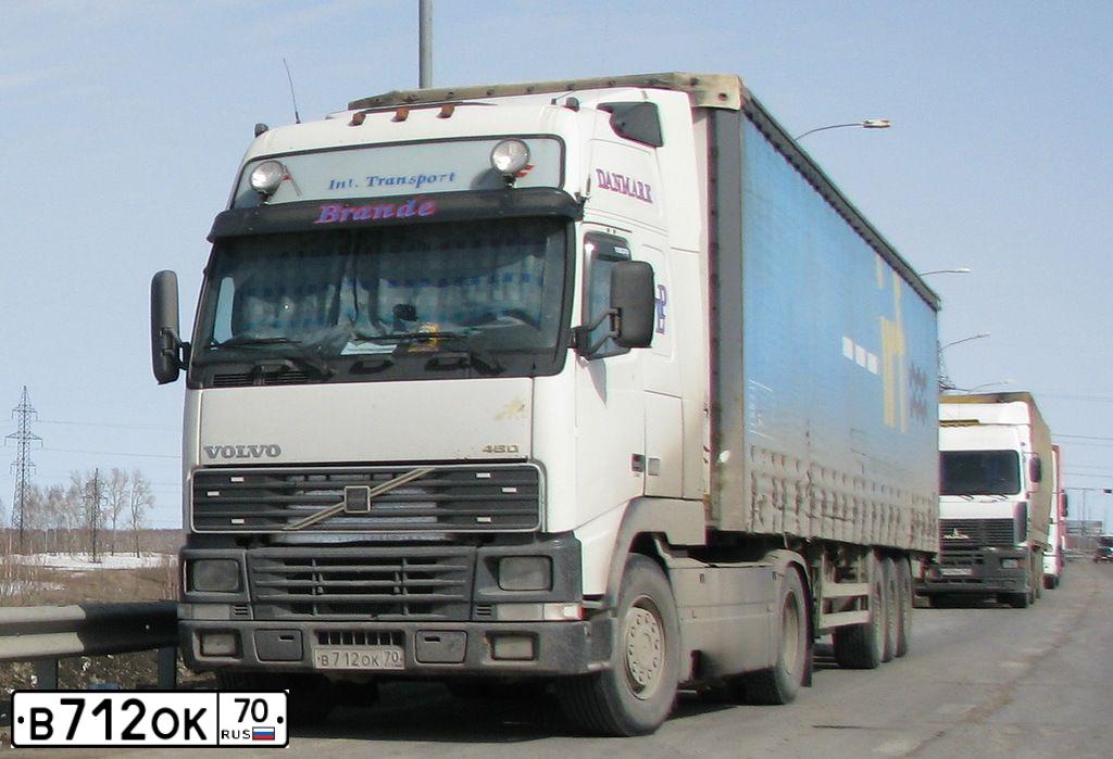 Фото автомобиля VOLVO SERIE FH /4X2/, 1999 — госномер К562КС19. Цвет: Белый