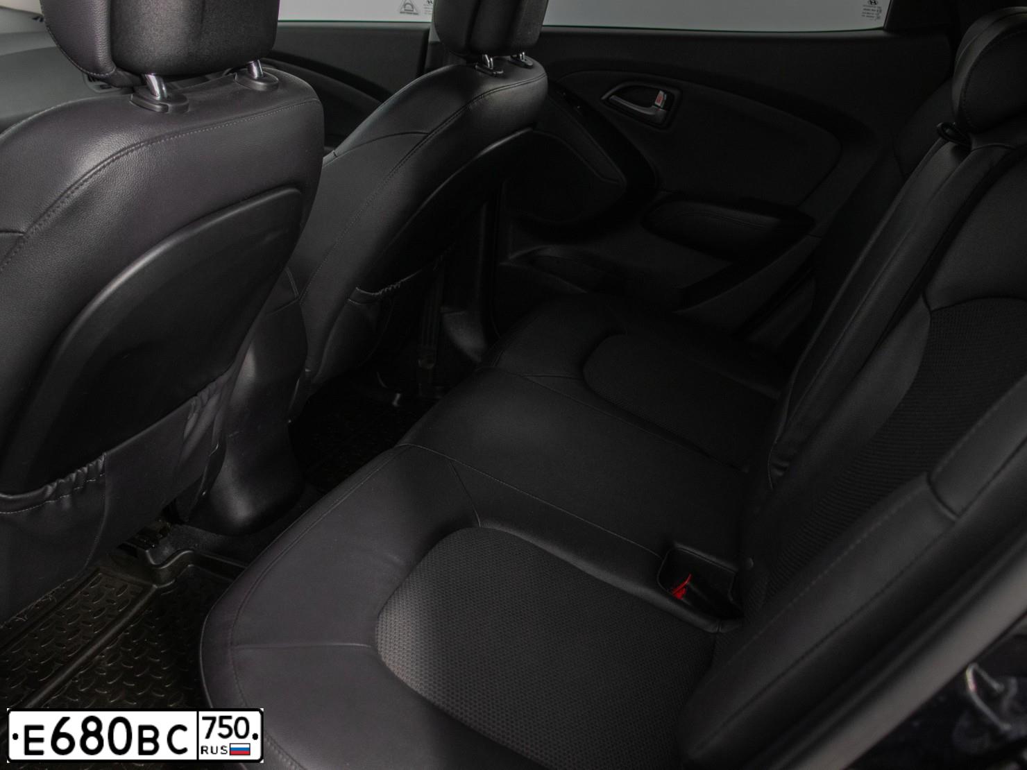 Фото автомобиля HUYNDAI IX 35, 2013 — госномер Е432УМ797. Цвет: ЧЕРНЫЙ