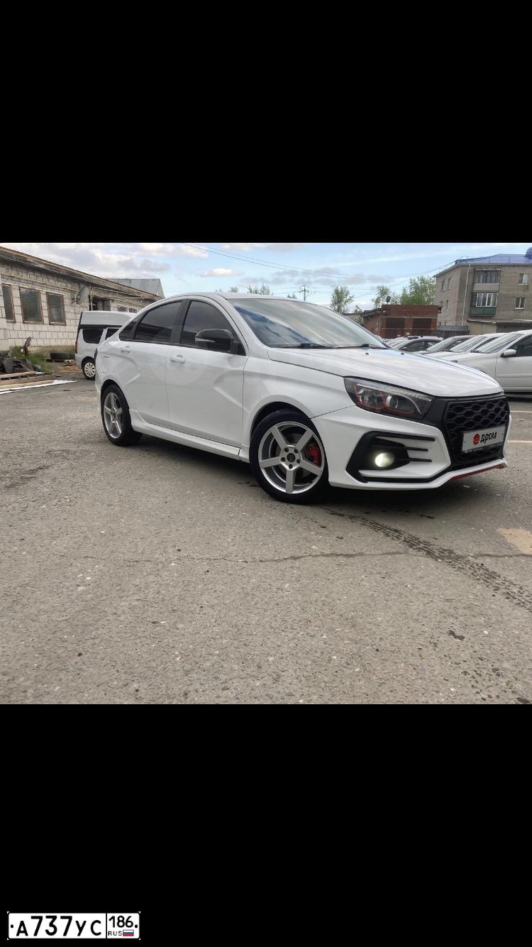 Фото автомобиля LADA VESTA, 2019 — госномер О334МХ716. Цвет: Белый