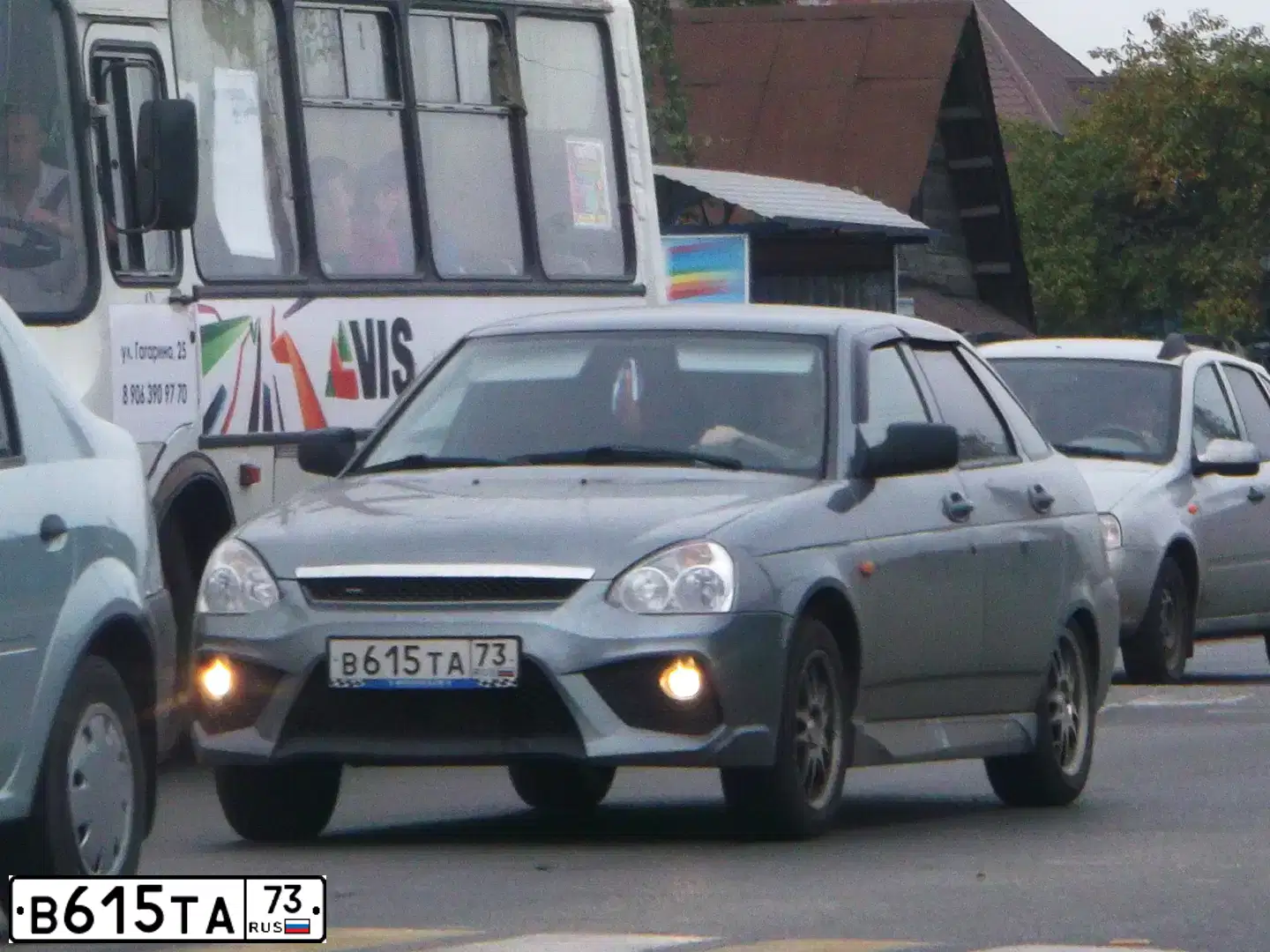 Фото автомобиля LADA 2172 PRIORA, 2008 — госномер В615ТА73. Цвет: СЕРО-ЗЕЛЕНЫЙ