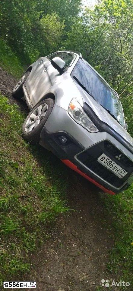 Фото автомобиля MITSUBISHI ASX, 2010 — госномер У522ЕО44. Цвет: СЕРЫЙ